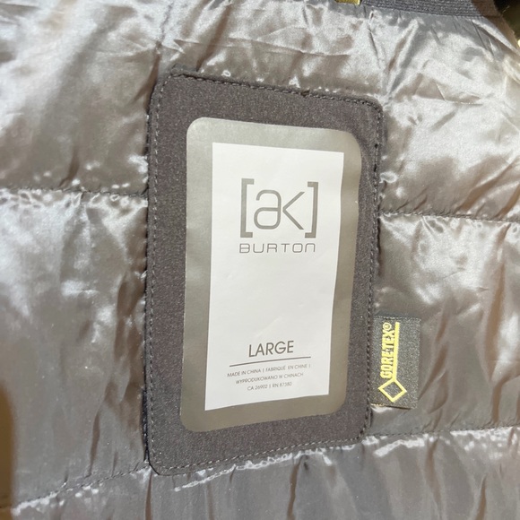 Burton AK Goretex 2L Jacket NWOT Primaloft insulated - Picture 4 of 4